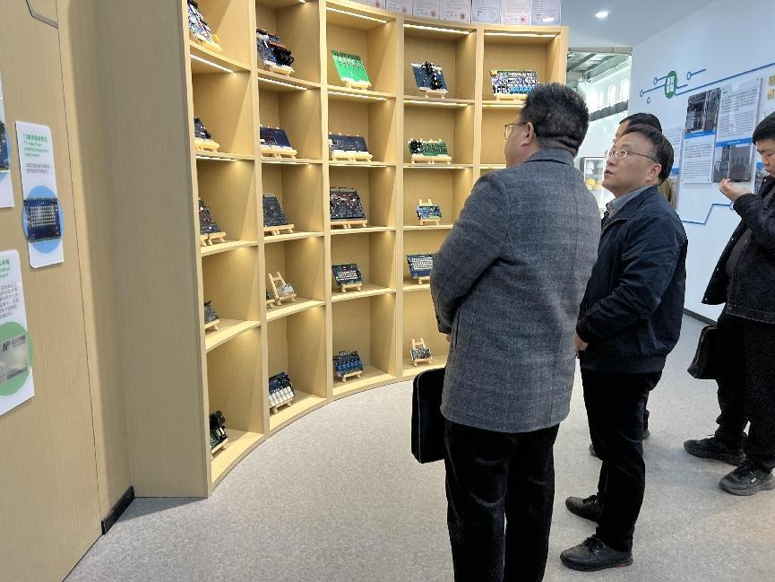 熱烈歡迎長沙市制造業(yè)發(fā)展促進(jìn)中心和雨花經(jīng)開開發(fā)公司客人來訪紐帕科技！